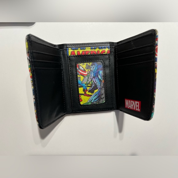SPIDER MAN/ Captain America Tri-fold MARVEL Wallet - Picture 6 of 6